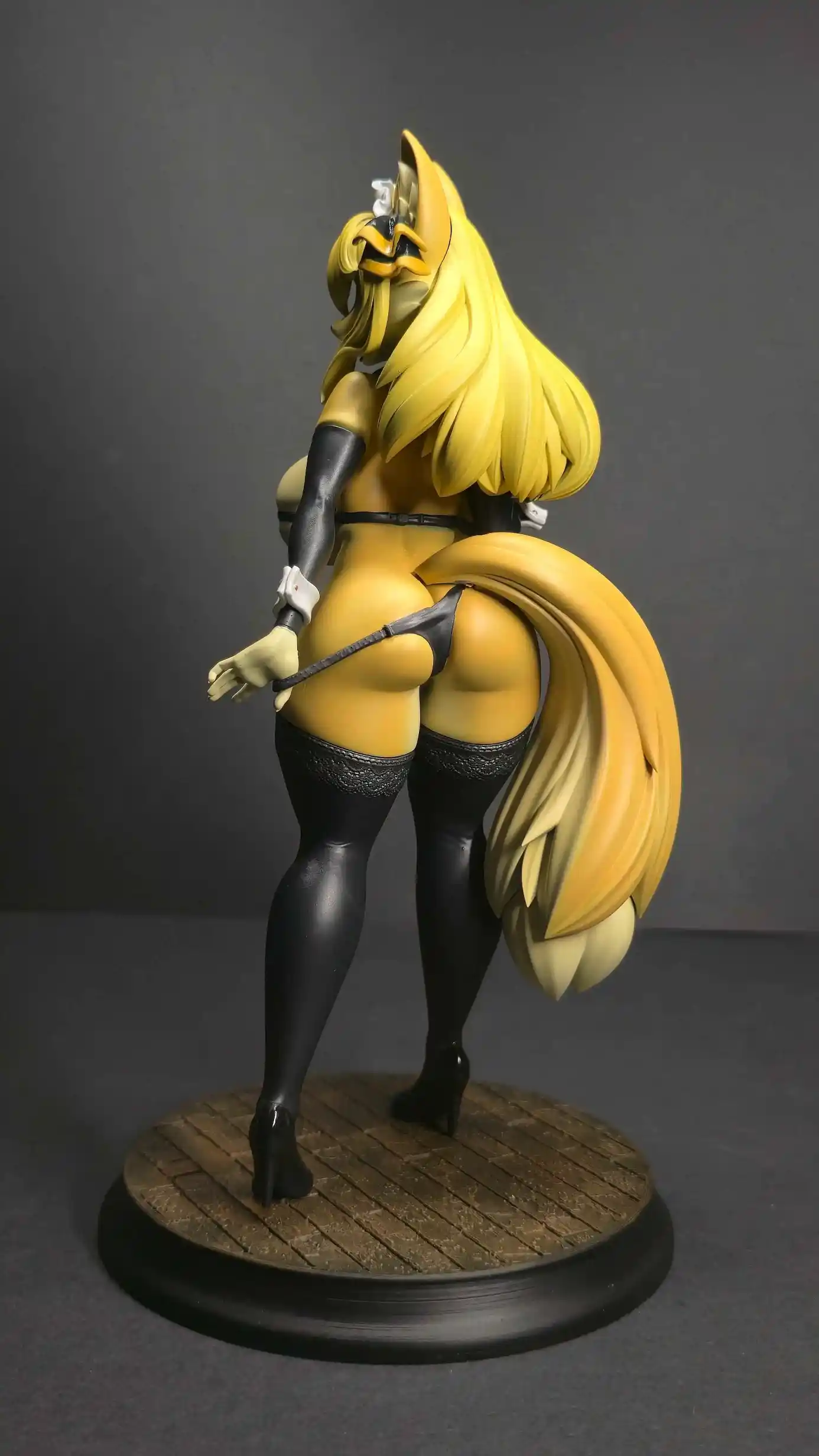 Faeki kemono figure back