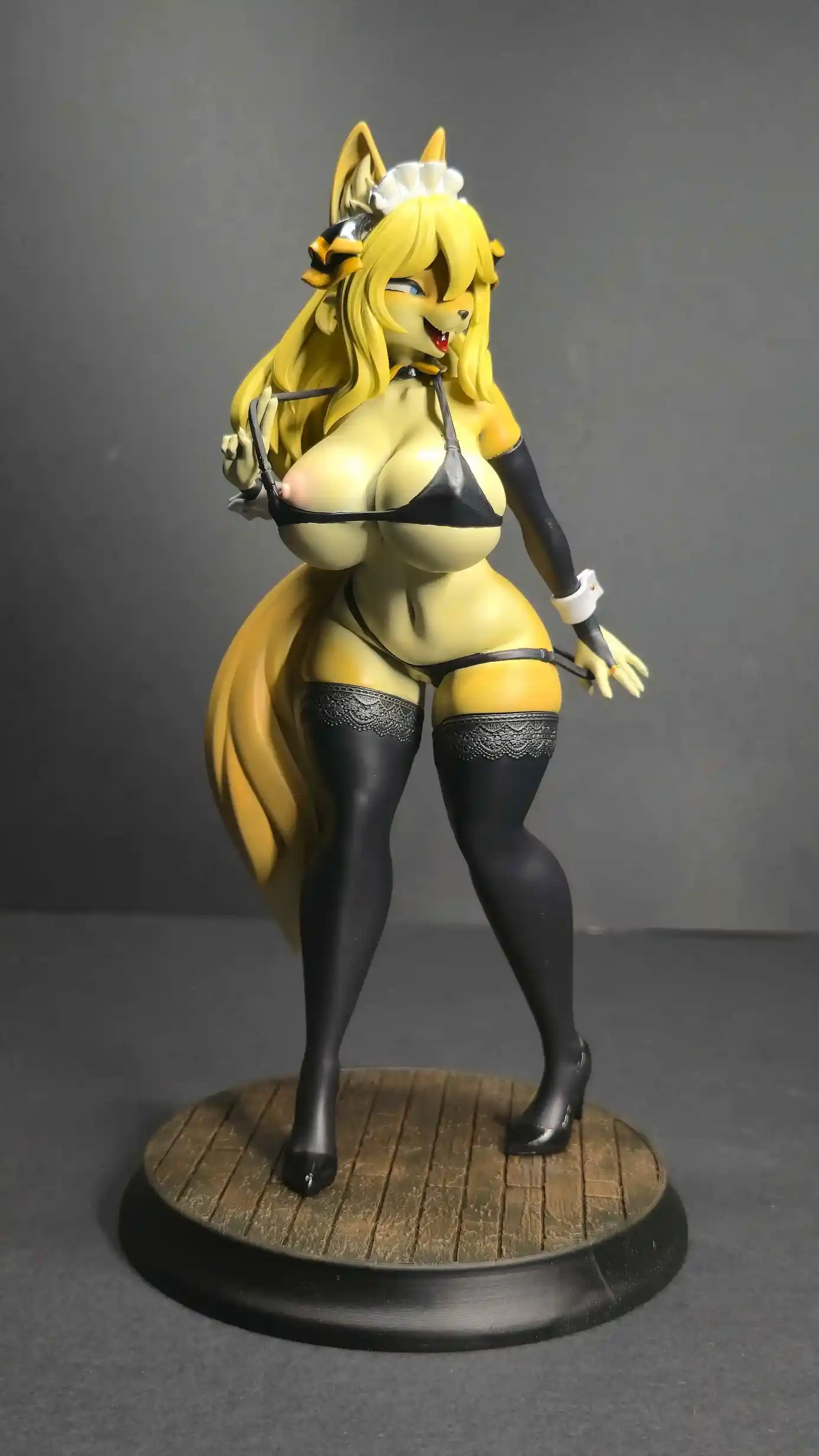 Faeki kemono figure quarter front side