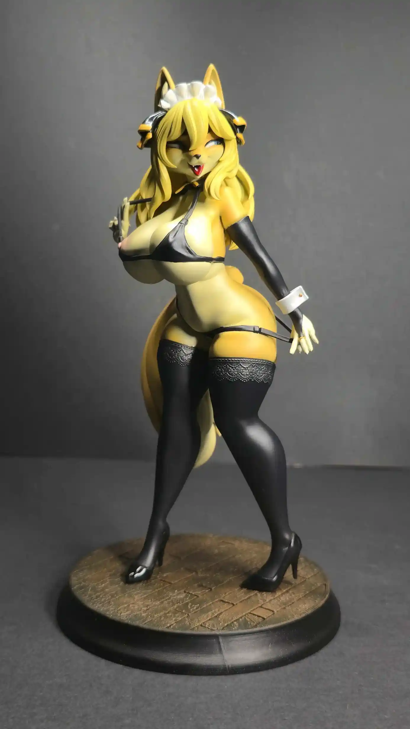 Faeki kemono figure quarter side