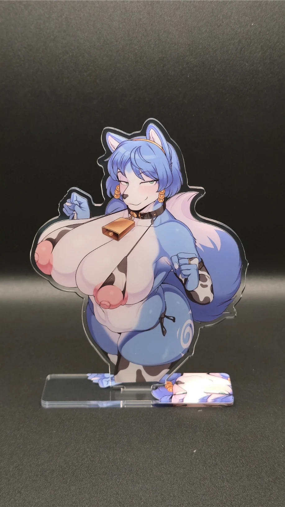 Krystal fan-art Cervina7 cowkini Standee acrylic legacy art back side